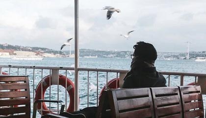 B体育APP下载网址-索尔福德城抢断效率提升，半岛球场冲击连胜，索尔福德是高水平大学嘛