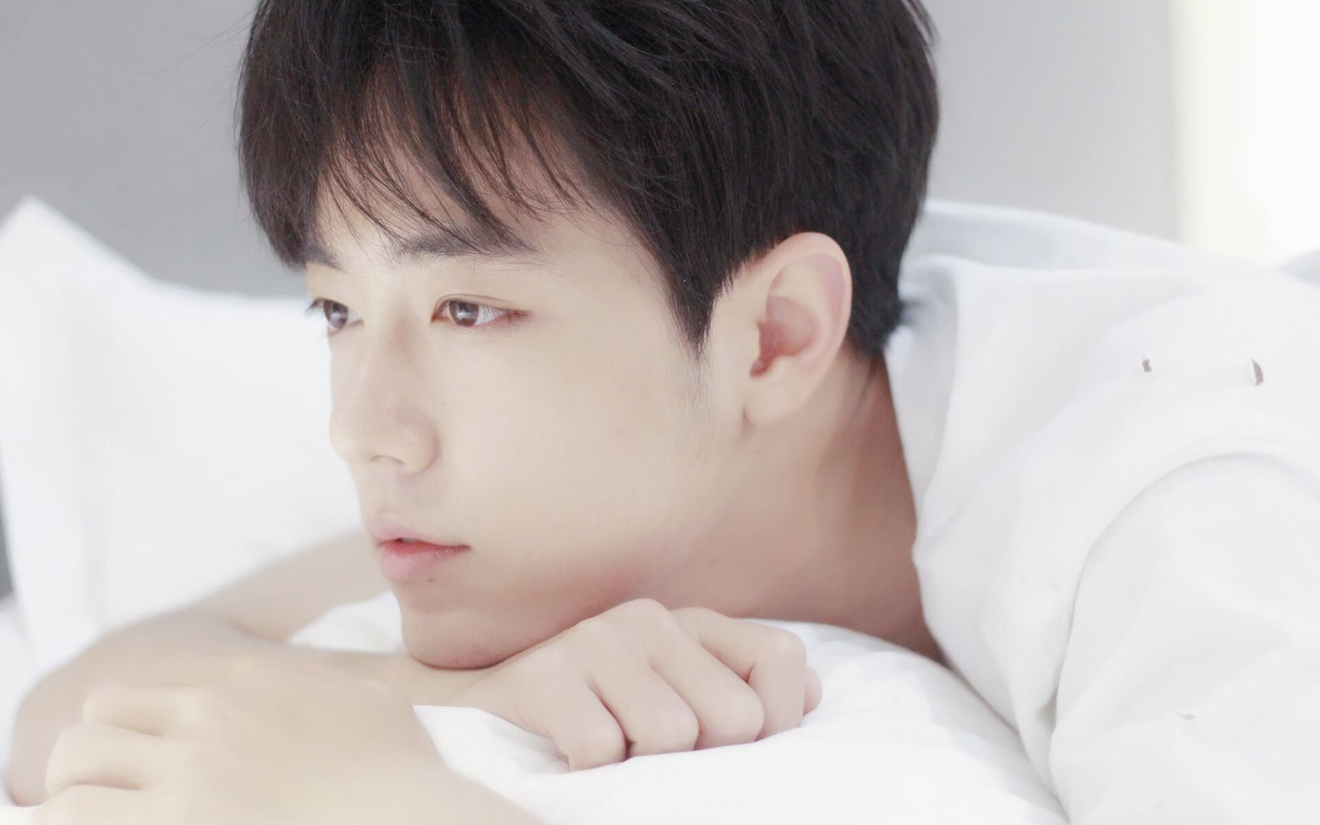 Bsports在线平台-自然探险穿越赛，野外求生挑战极限技巧，野外探险节目综艺