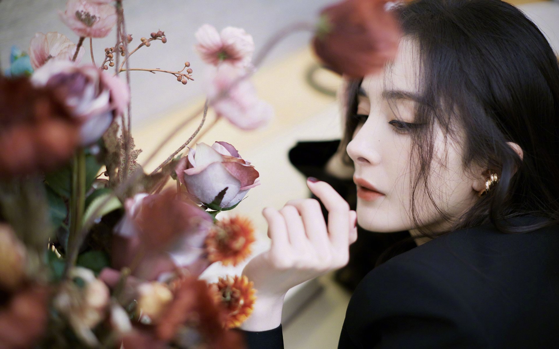 “东安湖体育公园:飞跃障碍,跑酷赛事上演极限表演”