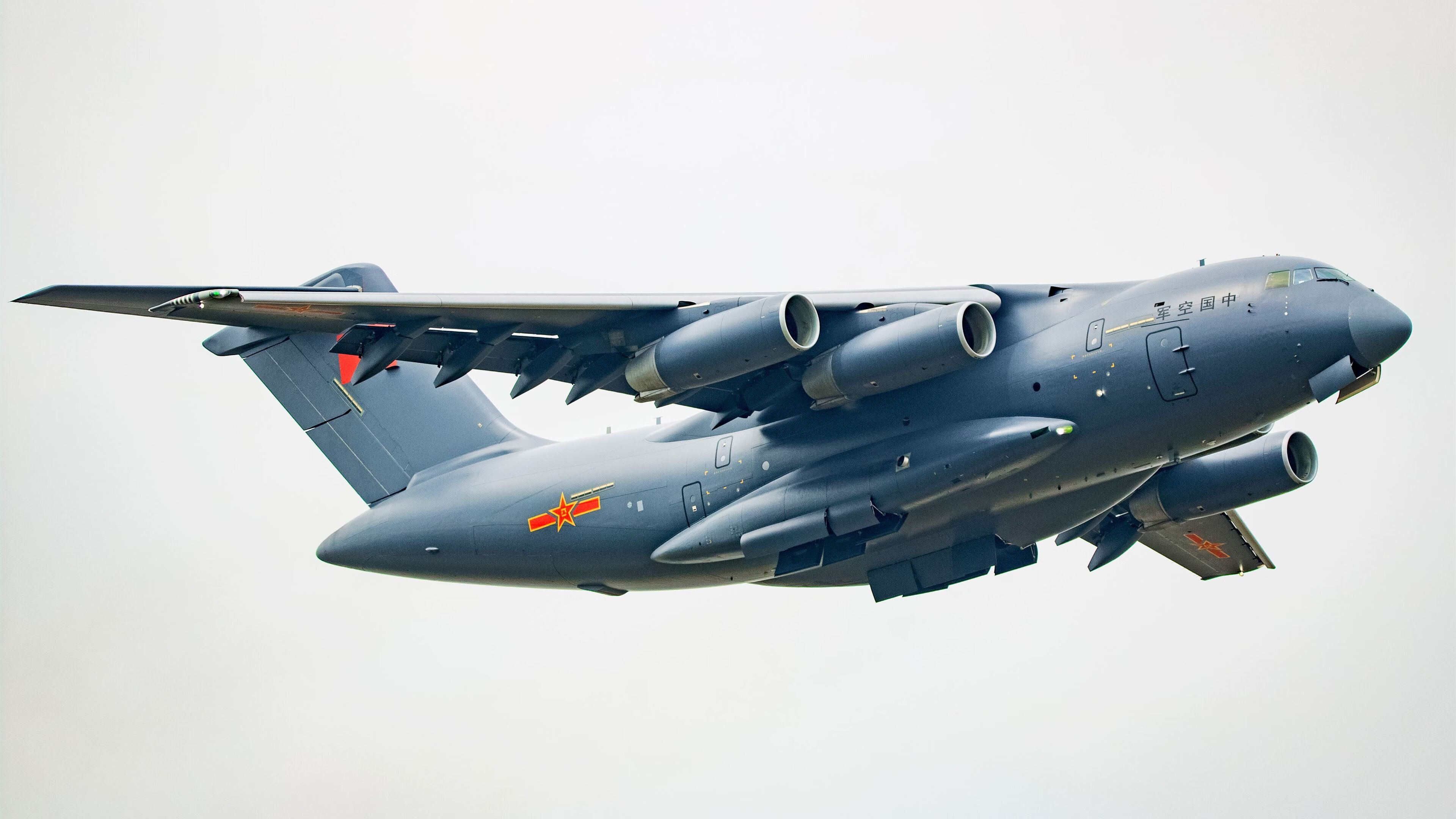 决赛红牌风波加剧球队困境,红牌下场停赛吗