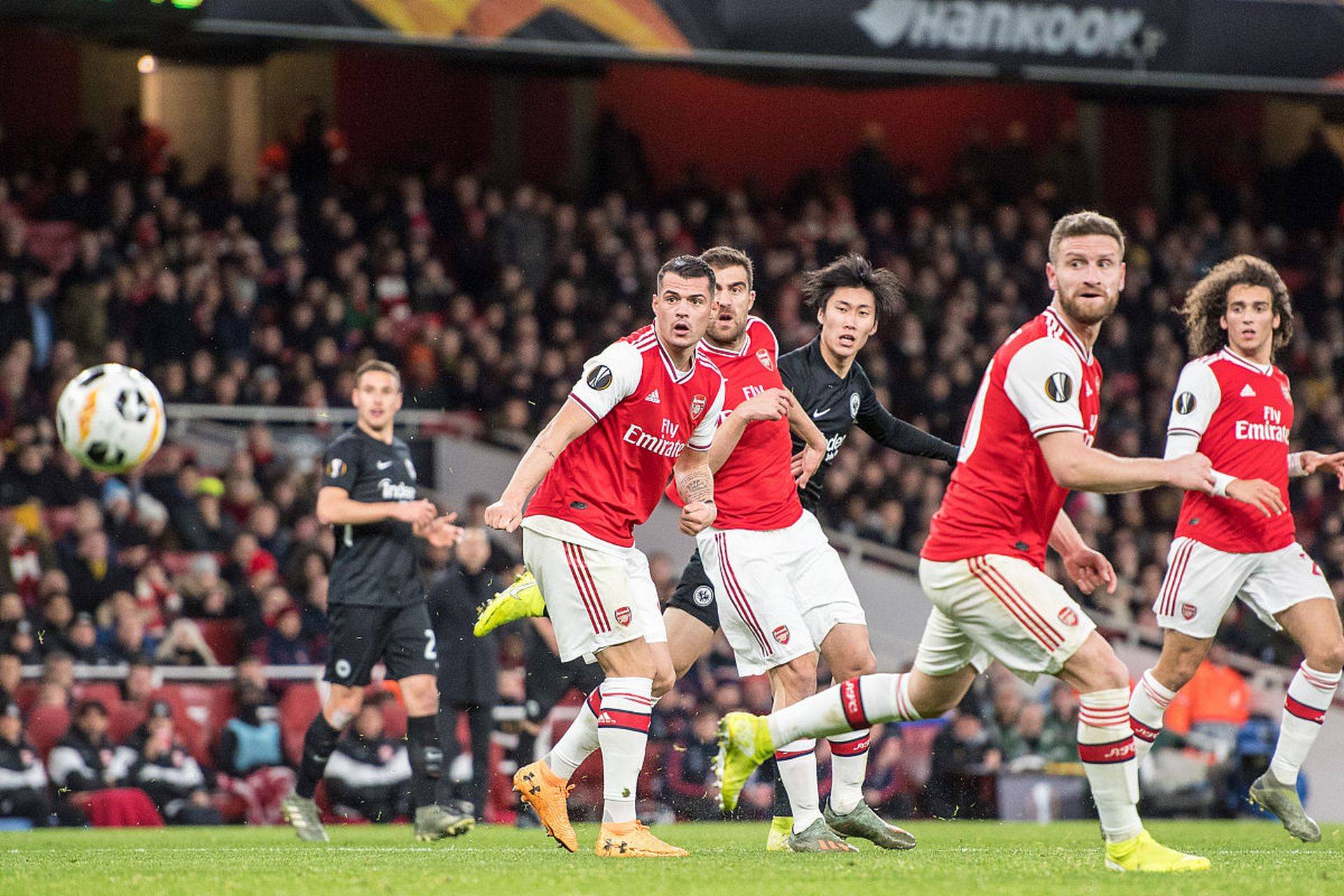 B体育官方网站:英超的新兴战术：潮流背后的战术演化的简单介绍