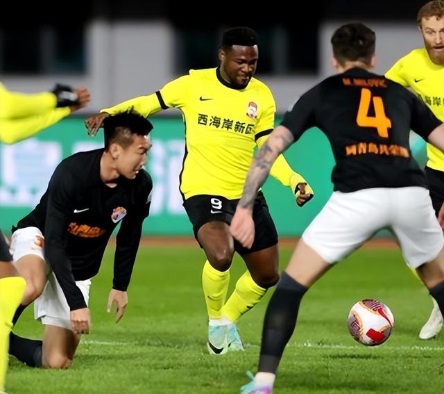 关于B体育平台：中超联赛激战正酣，冠军争夺进入白热化的信息