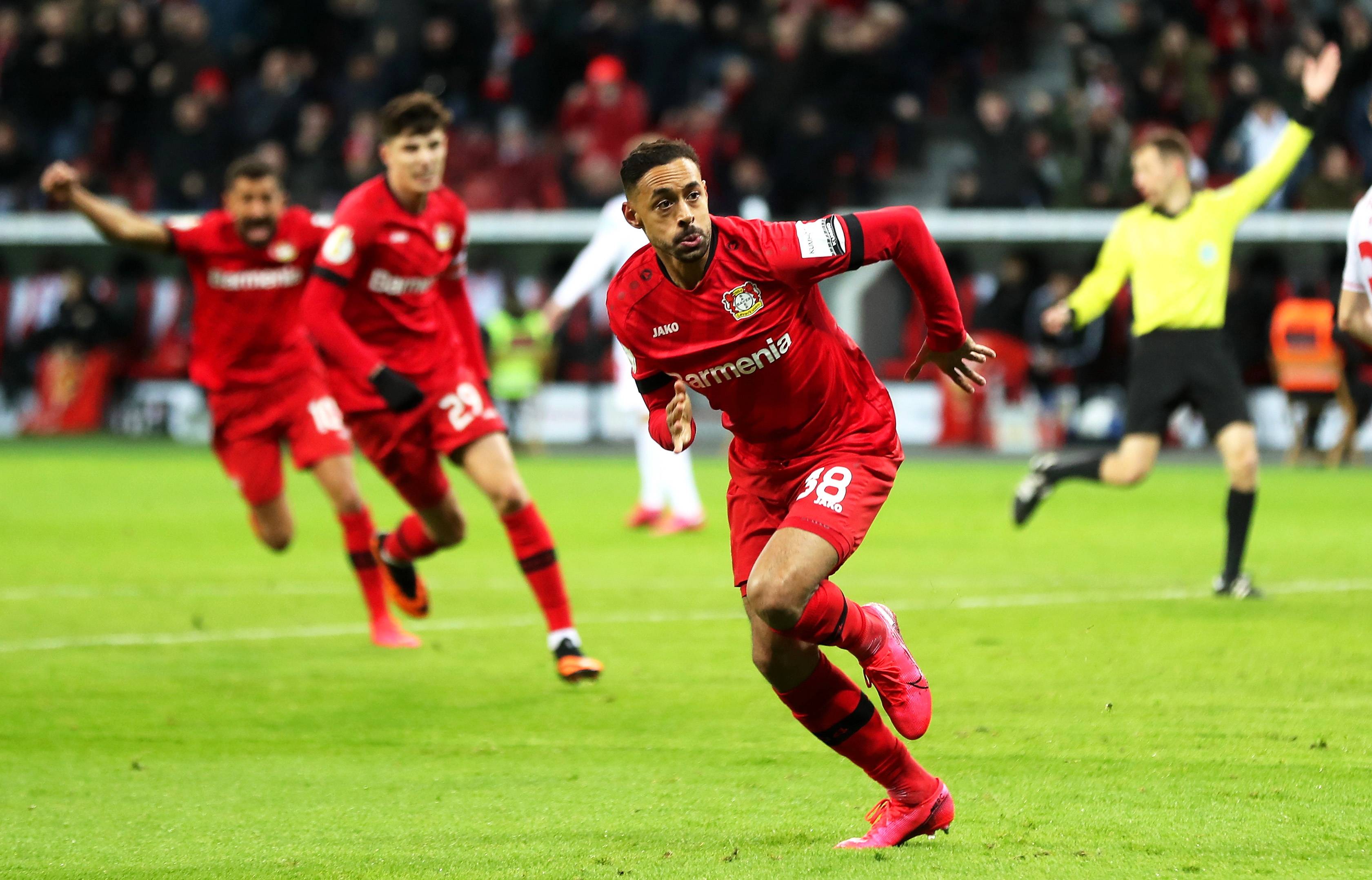 B体育官方网站:德甲波鸿的进攻火力与战术调整的简单介绍 B体育官方网站:德甲波鸿的进攻火力与战术调整的简单介绍